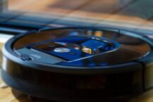 Savaitės Reddit apžvalga: „Refurbed“ technikos spąstai, robotų siurblių realybė ir biudžetinio maisto kokybė